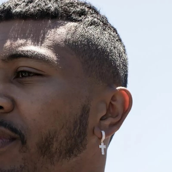 SILVER CROSS DANGLE UNISEX STUD BLING ZIRCON EARRINGS - Picture 6 of 7